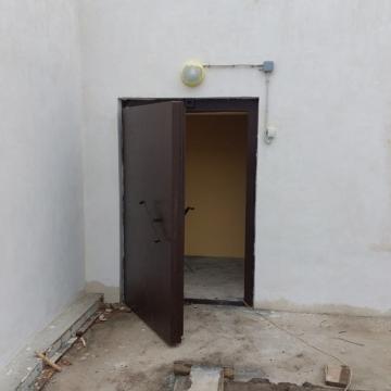 Dveře do protiatomového krytu